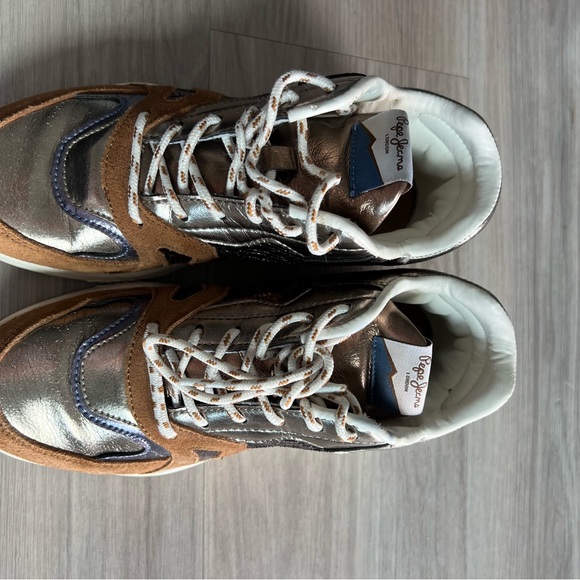 Sport shoes size 6 - Picture 5 of 7